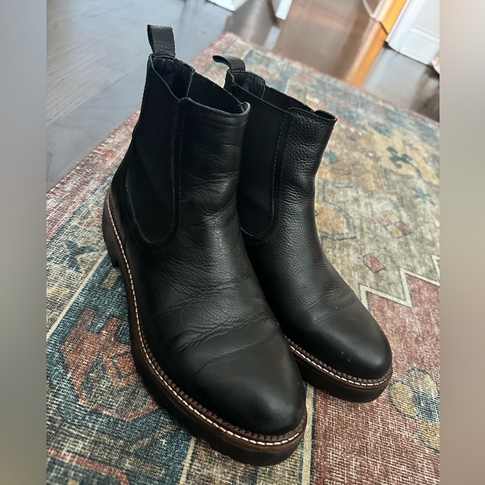 Caslon Miller Leather Chelsea Boots